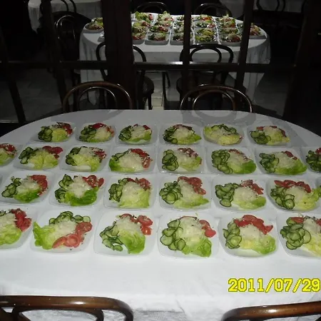 Motel Sztrada Romantika Panzio Es Etterem
