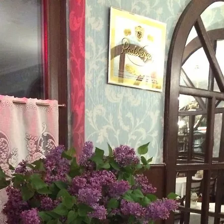 Sztráda Romantika és étterem Motel *